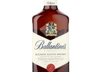 Rượu Ballantines được pha chế với công thức truyền thống