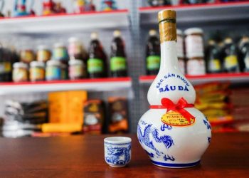Rượu Bầu Đá được mệnh danh là thiên hạ đệ nhất Tửu