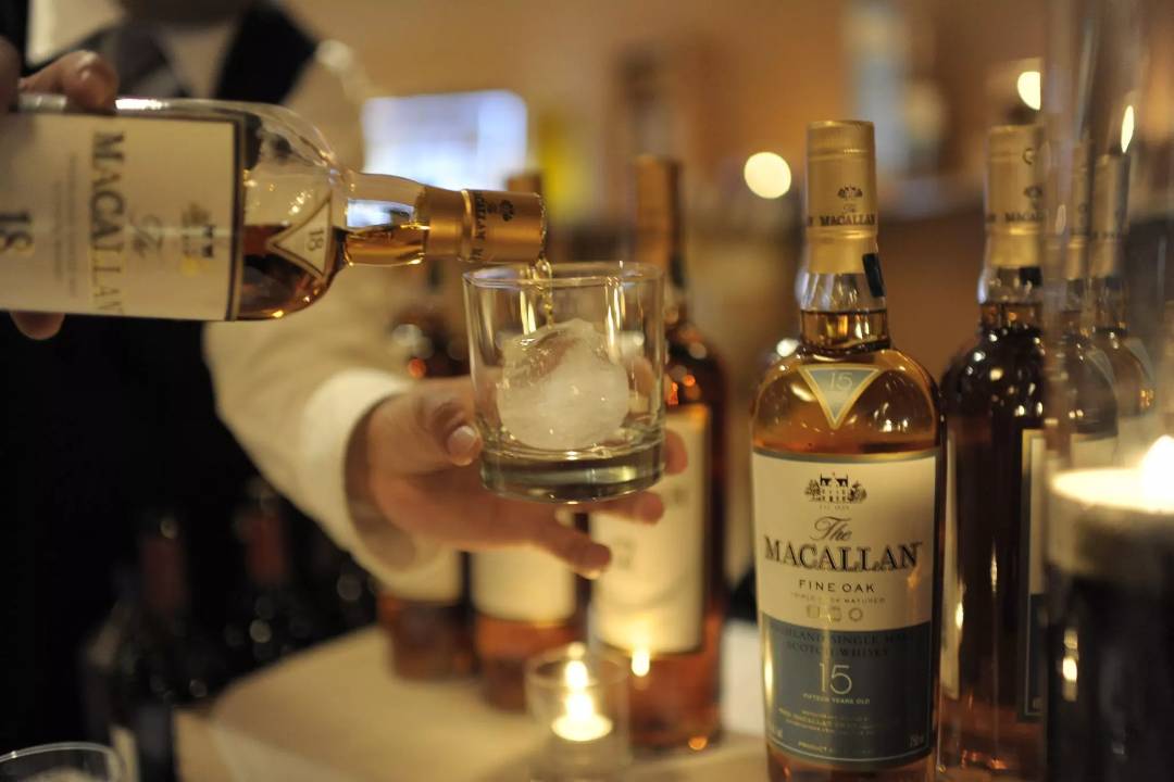 Phải thưởng thức Macallan chầm chậm mới cảm nhận rõ vị