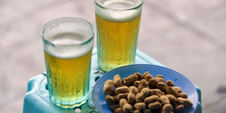 Lợi ích của bia tươi mang lại cho sức khỏe thể chất, tinh thần