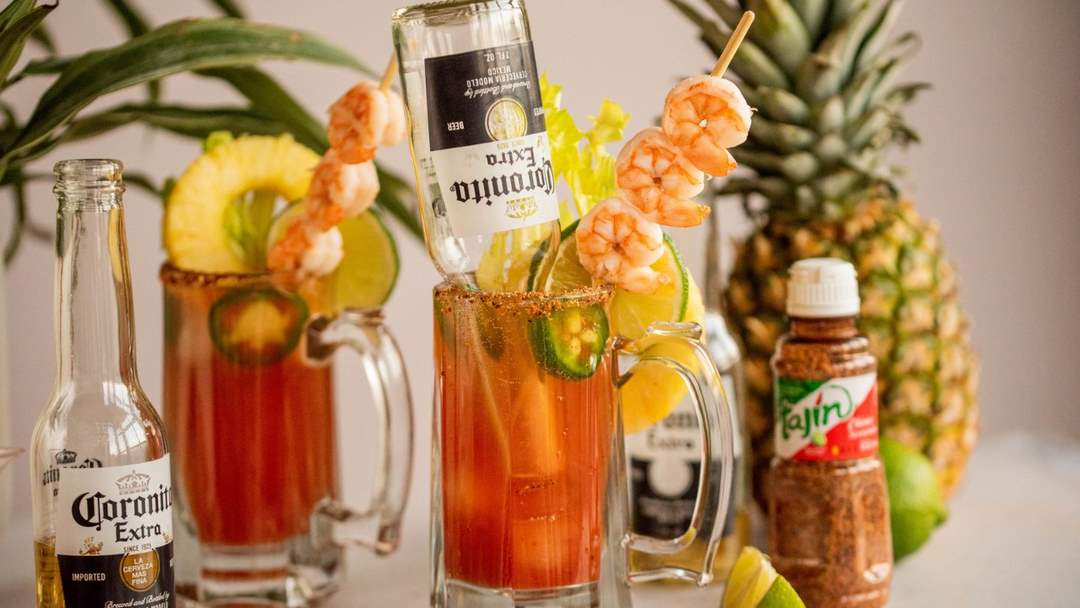 Cách pha chế bia trái cây thành cocktail Michelada