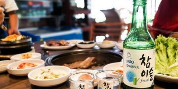 Kim Chi món ăn kèm tạo nên hương vị tuyệt vời của rượu Soju