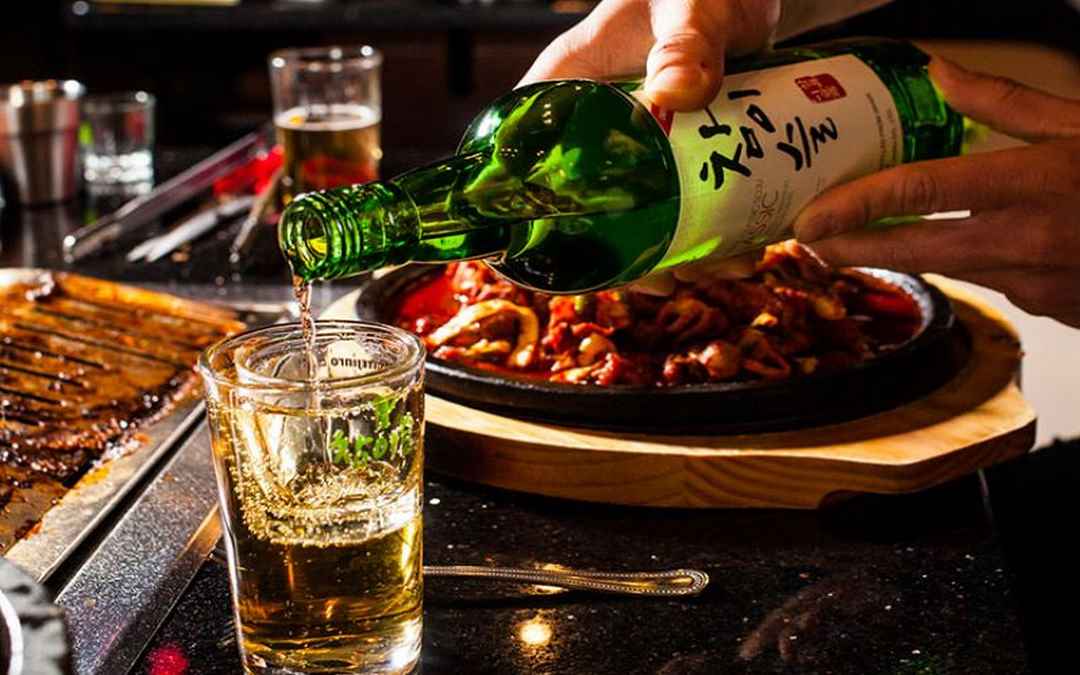 Hải Sản giúp bạn có thể thưởng thức rượu Soju một cách tốt nhất.