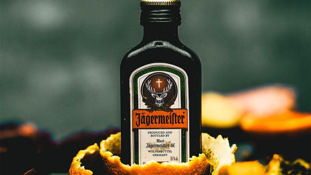 Rượu Jagermeister 