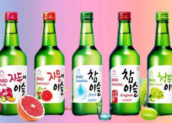 Rượu Soju là một loại rượu có nguồn gốc từ Hàn Quốc