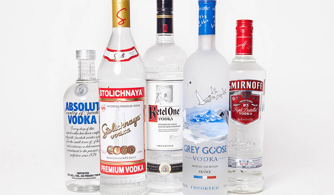 Vodka có 2 loại: không mùi và loại được pha mùi